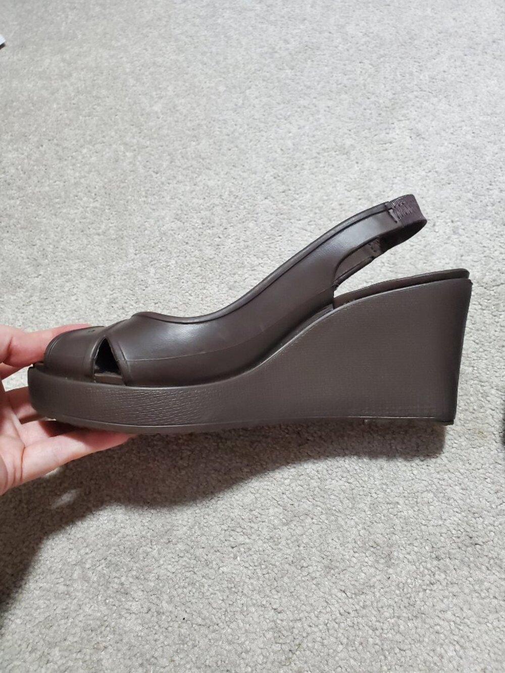 CROCS Farrah Wedge Sandals Brown Sz 9 Slingback Platform Peep Toe Summer Beach - Picture 4 of 14